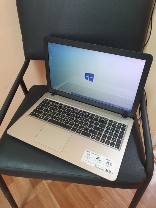 Ноутбук ASUS X540S