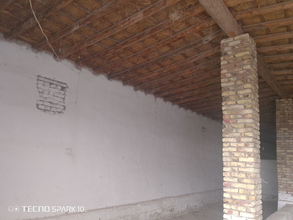 Manashu sklad sotiladi