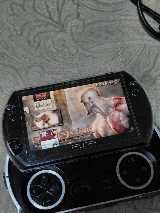 PSP GO в хорошем состоянии