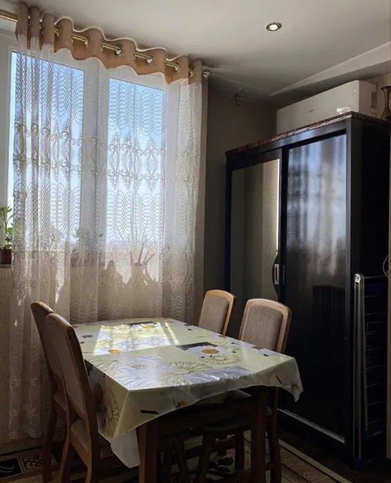 Срочно Продаётся Яккасарай ШРуставели 1в2/4/9 с мебелью ремонт средний