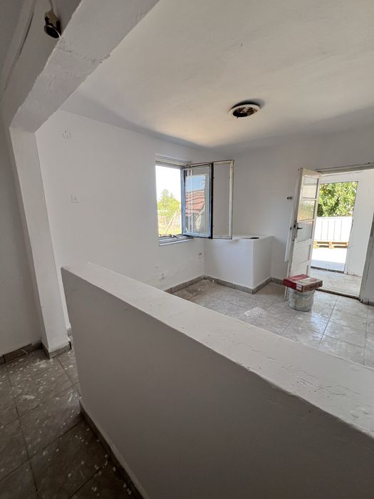Cuvin, Arad casa de vanzare