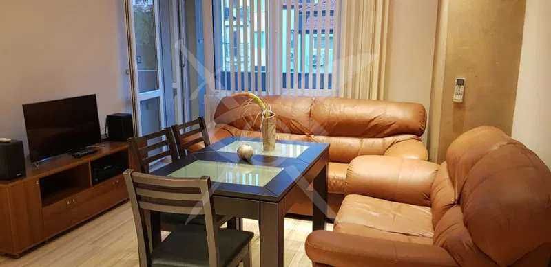 Тристаен апартамент - кв. Христо Смирненски - 11035641