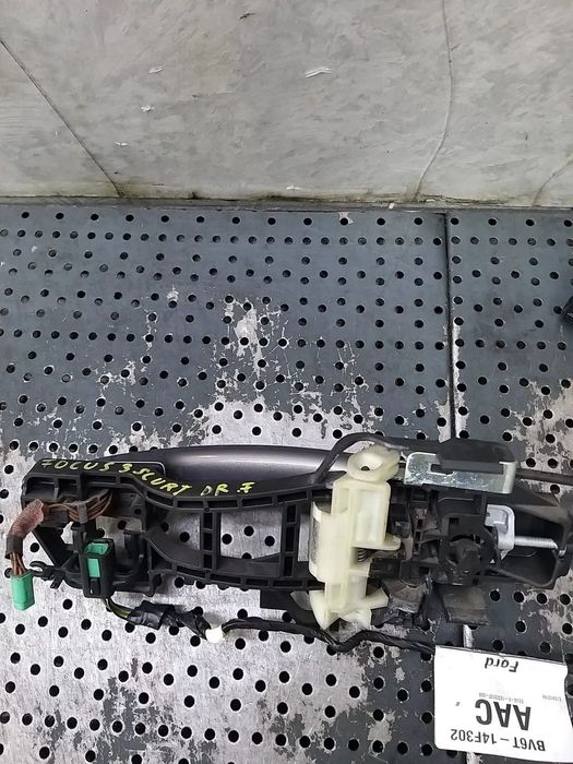 Maner usa dreapta fata ford focus 3 scurt bv6t14f302