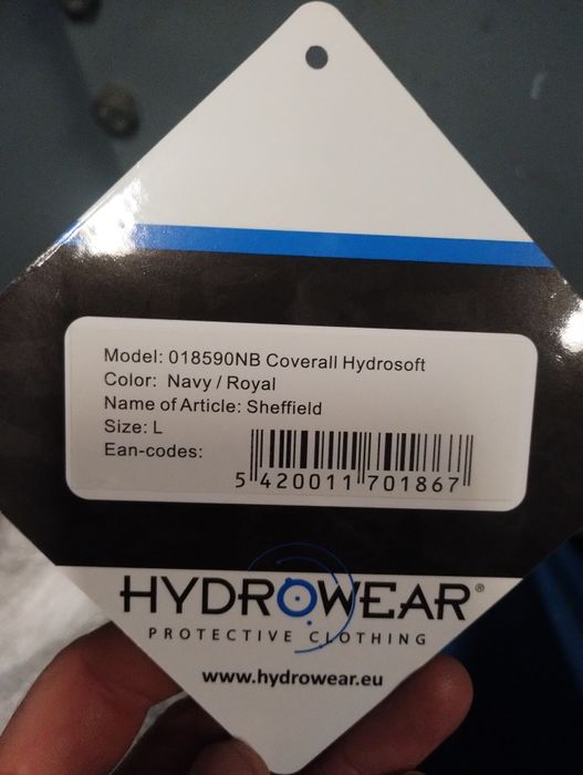 Combinezon hidro-termo pentru conditii meteo dificile