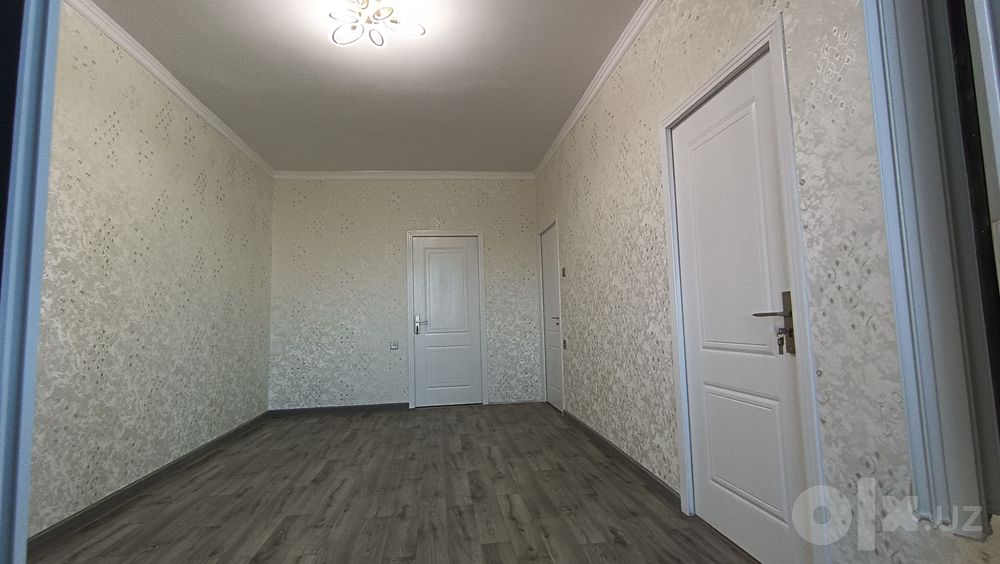 Продается 2*комн на  Рисовой бозор