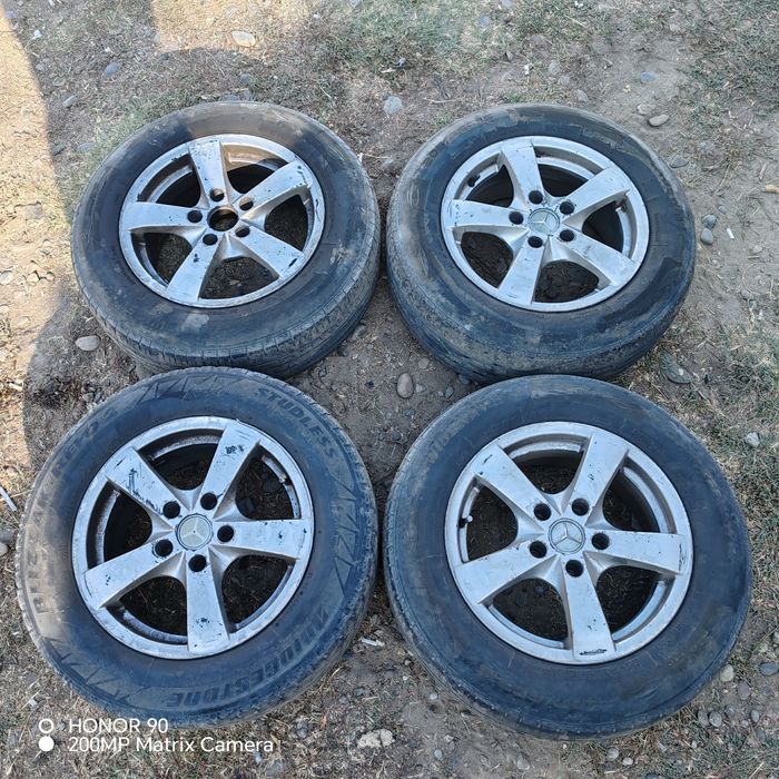 R15 диск сатылады мерседес 124 те тұрған