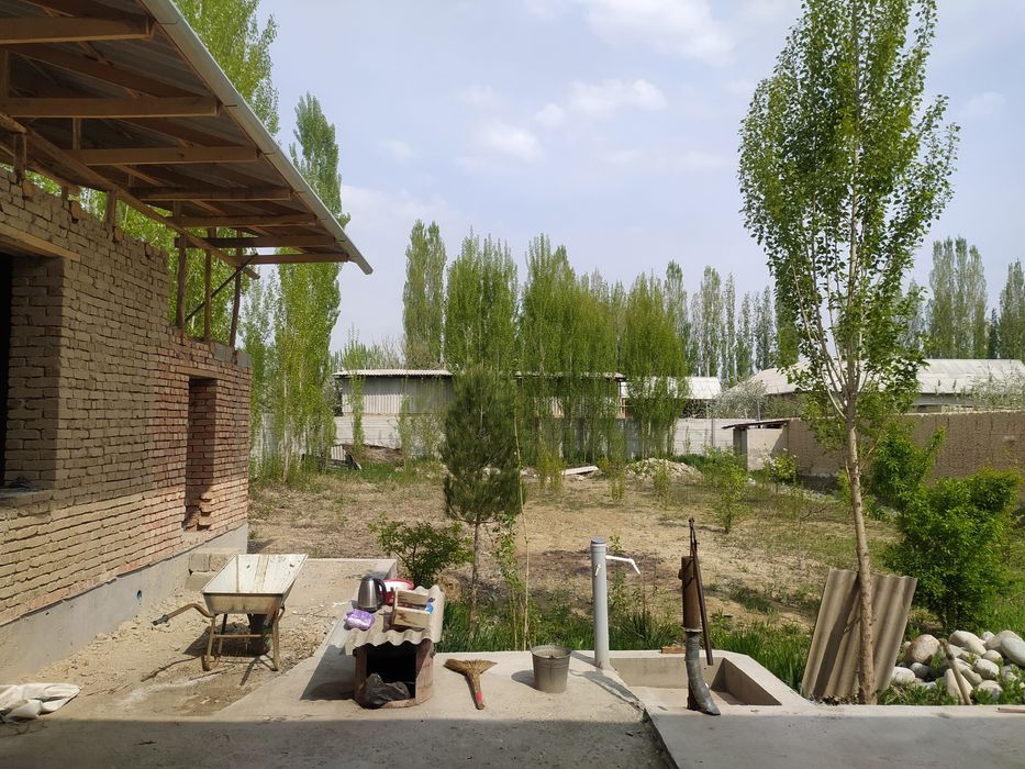 Зудлик бн Ховли уй сотилади!!!