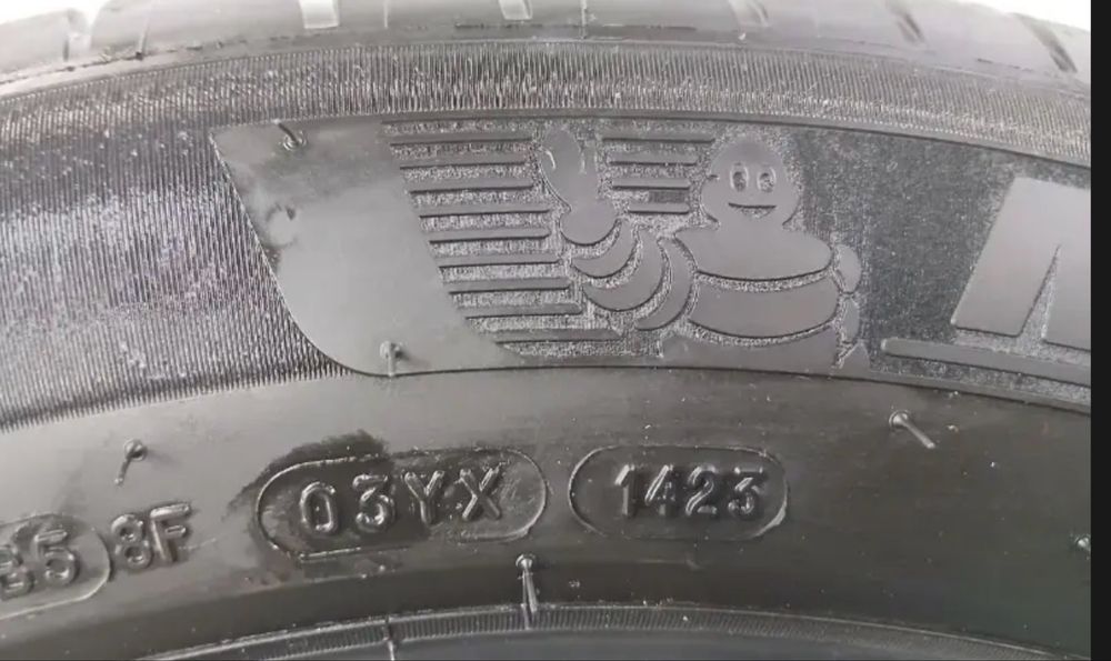 235/55 R19 Pilot Sport 4