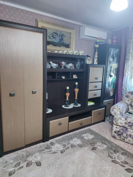 Продам горку,два кресла,прихожку