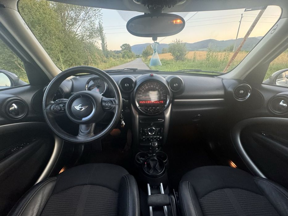 Mini Countryman автомат