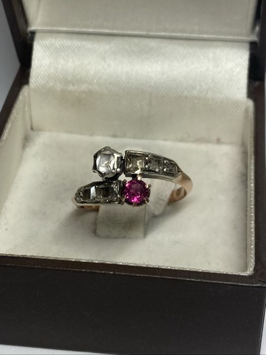Inel antic aur 18kt.cu rubin si diamante