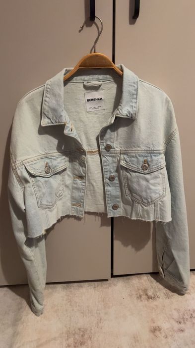 Продавам (дънково яке,летен комплект,черна риза,дамски чанти)