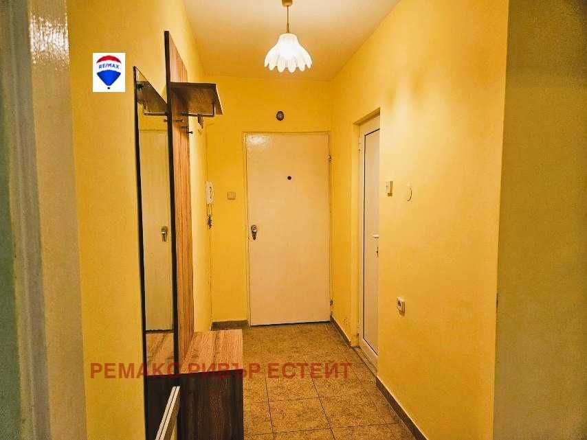 Дава се под наем Двустаен апартамент в Русе, Възраждане - 64 кв.м за 408 € - Снимка #3