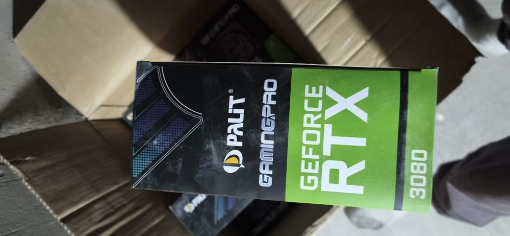 Коробка от RTX 3080