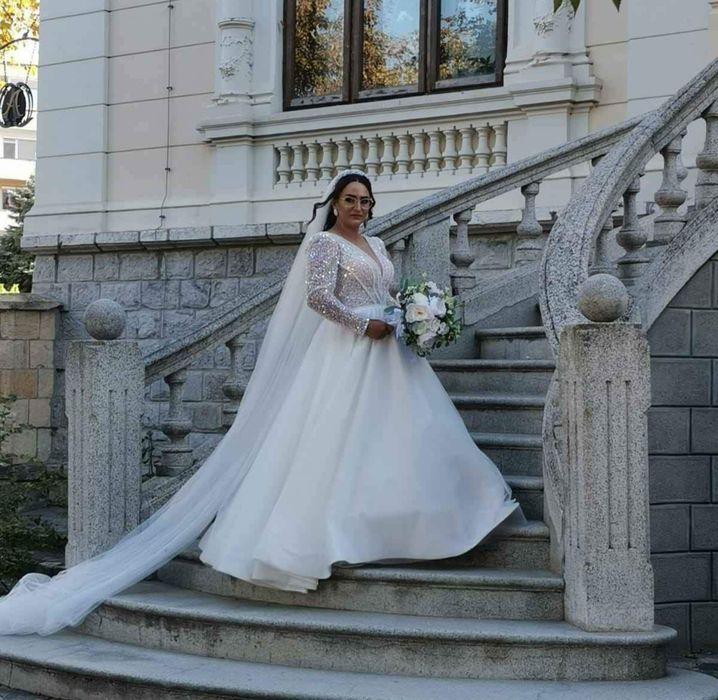 Vand Rochie Mireasa