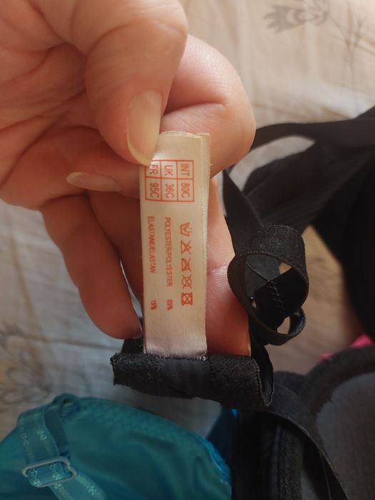 Sutiene cupa buretata si bretele detasabile