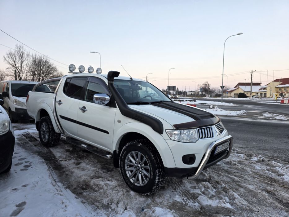 Mitsubishi l200 2012 178 CP