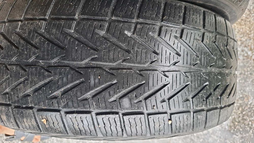 Зимна гума 205/50/17 - Vredestein giugiaro design