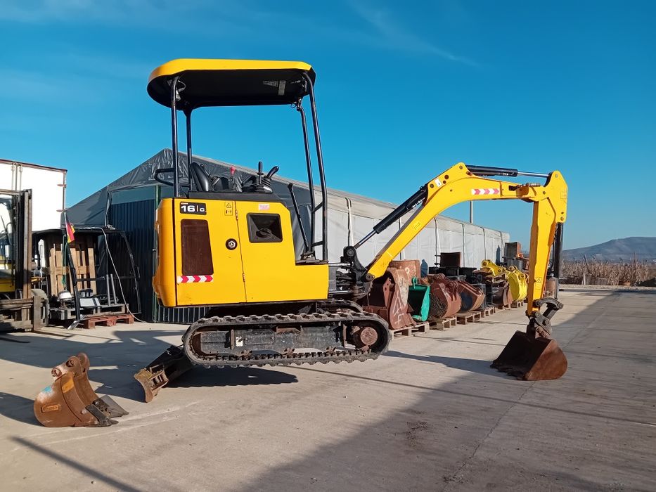 Miniexcavator JCB 16 C1 an  2022