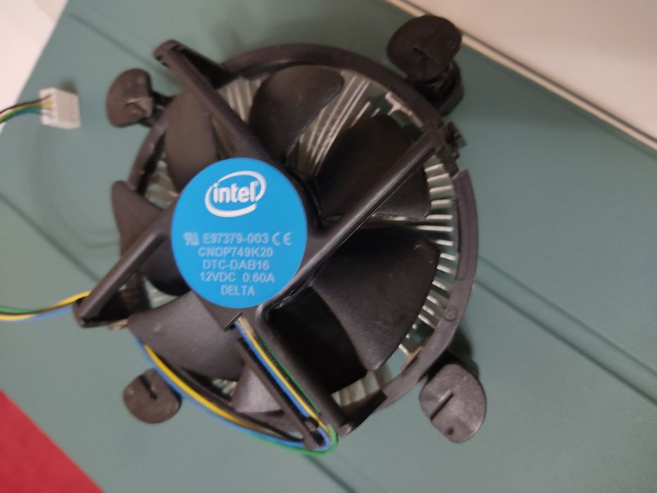 Продам куллер 1155