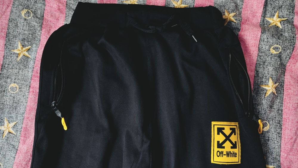 Pantaloni Off-White