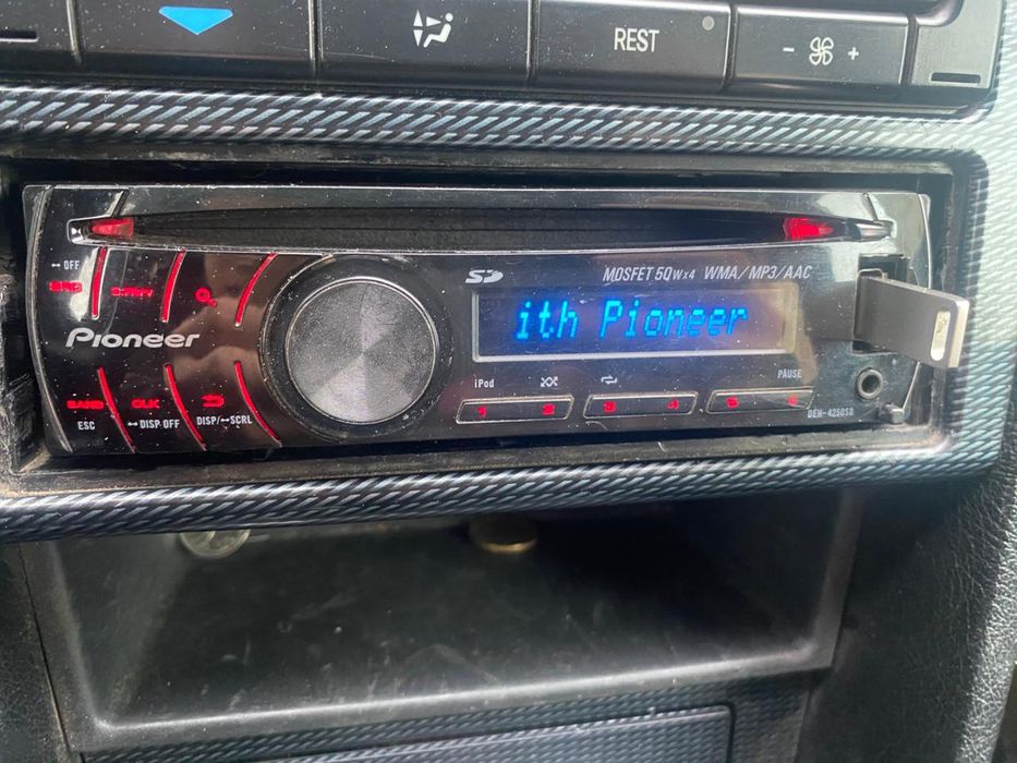 Продам пионер deh 4250sd