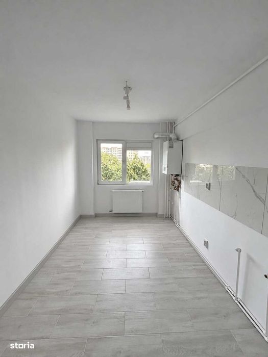 Apartament 3 camere de vanzare, zona lujerului