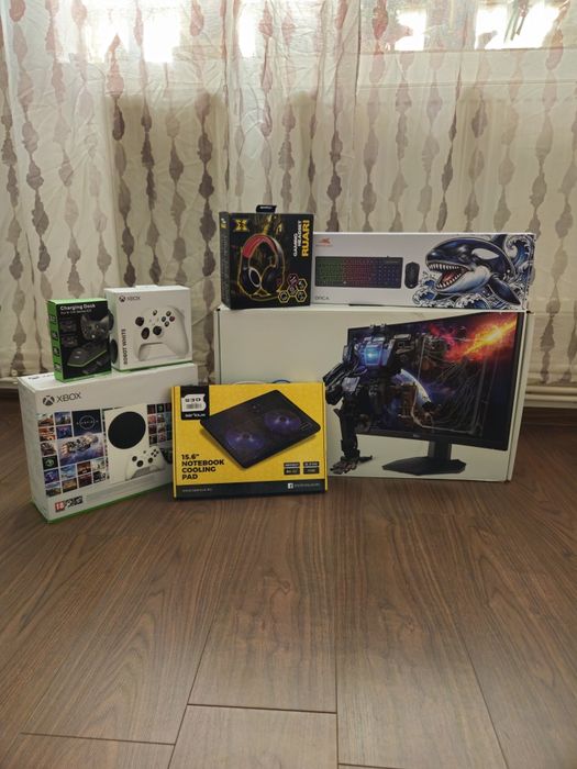 Xbox Series S + Monitor Dell 165Hz + 2 Controlere + Accesorii FULL