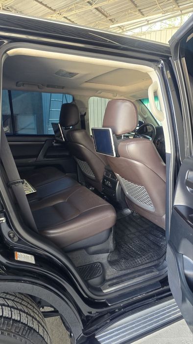 Land Crusier 200 Restayling 300