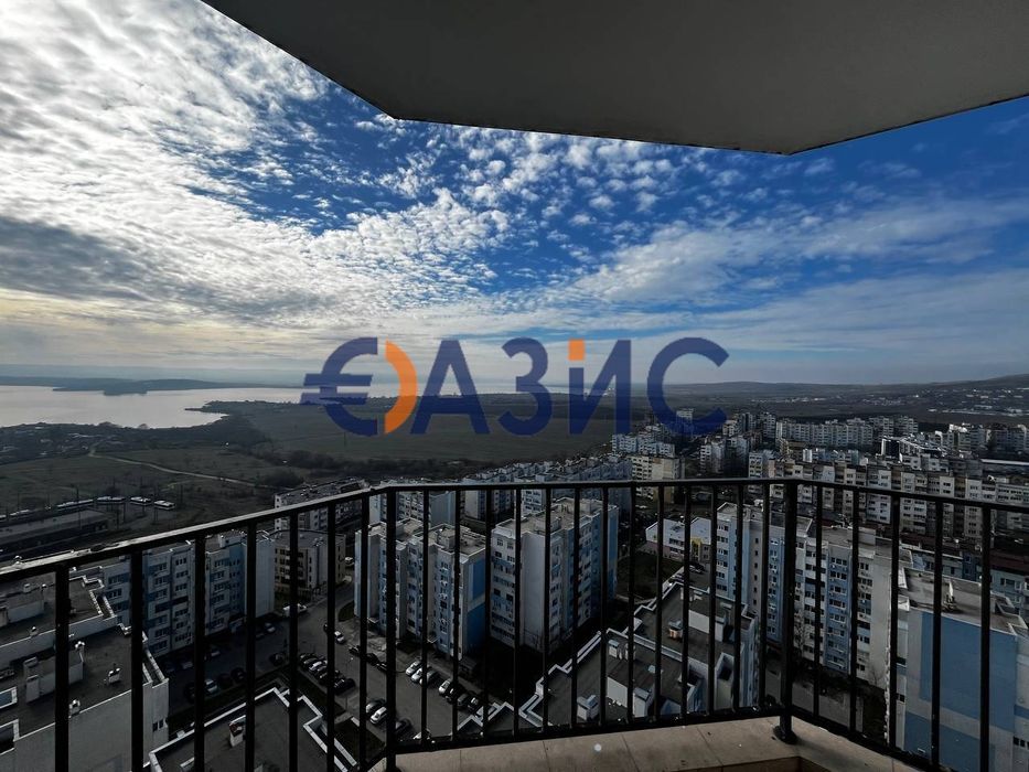 Двустаен апартамент в ж. к. син Диамант, Бургас.( рудник). 20/25 ет.,