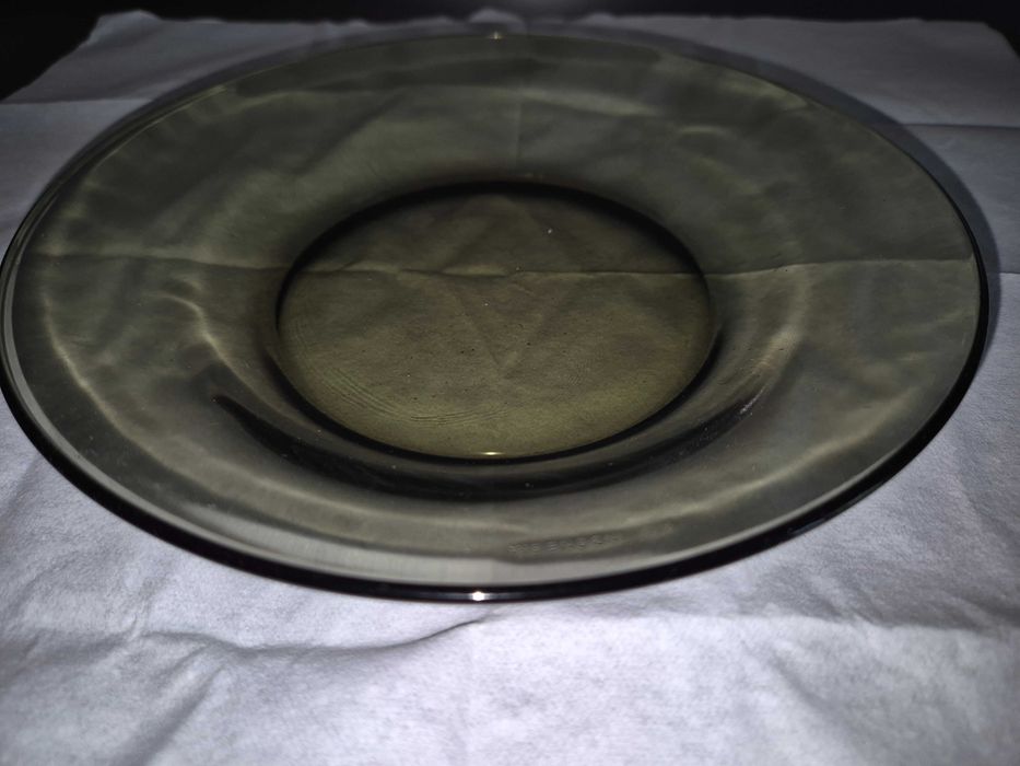 Set veselă 6 persoane, design fumuriu (diferite farfurii mici și mari, boluri, pahare, cești etc.), total: 44 piese - PRODUS NOU, în ambalaj original