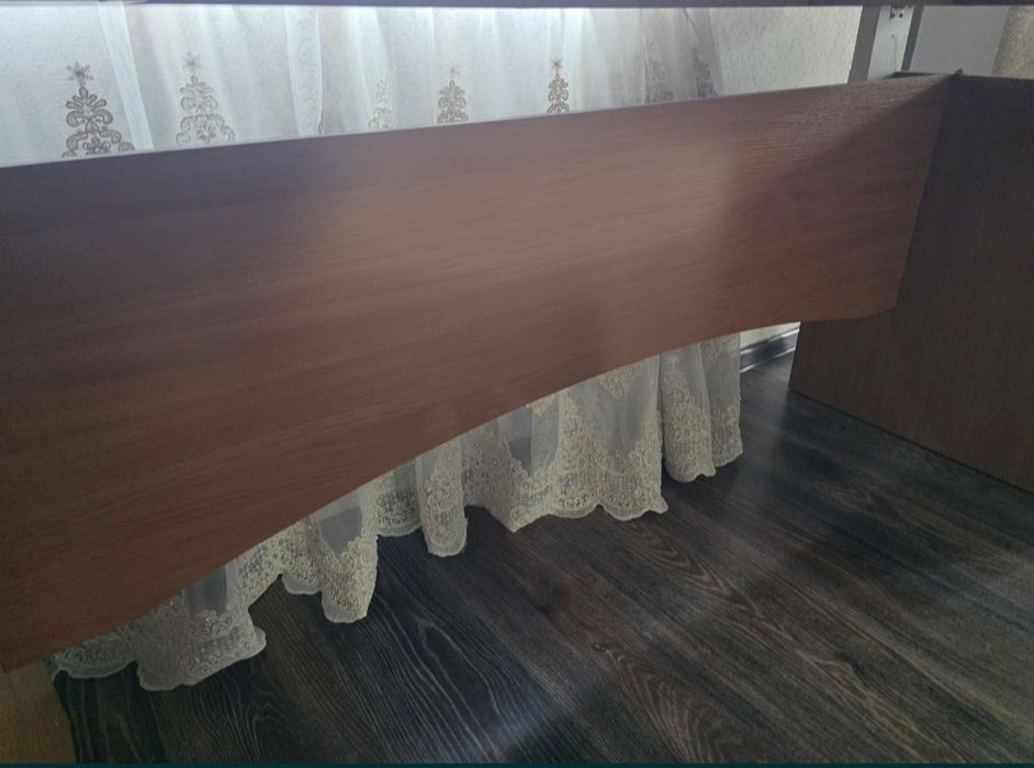 Продам мощный компьютерный стол
