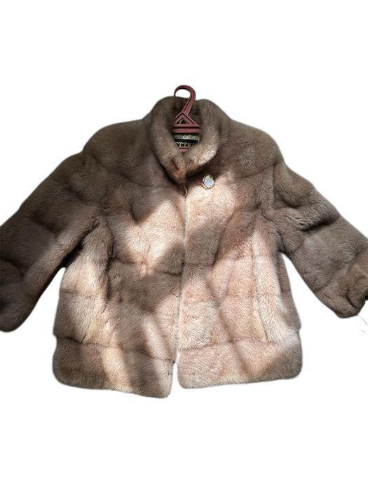 Шуба из натурального норка