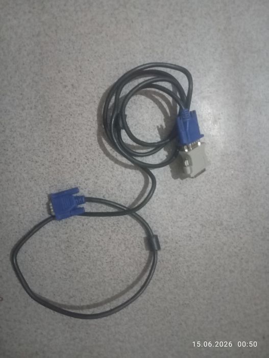 VGA кабель с пееходником DVI