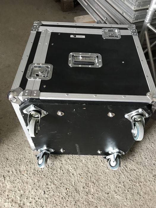 Vand rack case pentru mixer si amplificatoare