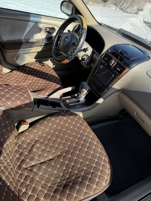 Машина Nissan Maxima