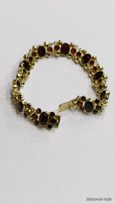 Vind brățară din aur 14kt cu granate Bohemia
