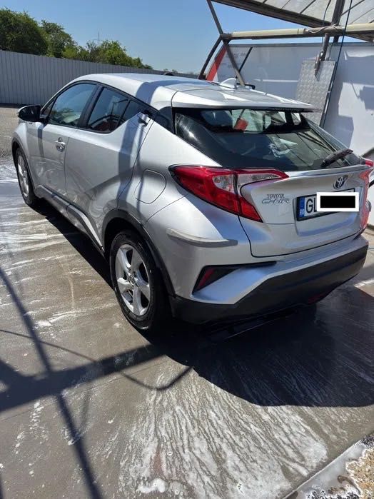 Vand TOYOTA C-HR 1.8 HSD hybrid 2019/ cutie auto CVT / 98cp / 4x2