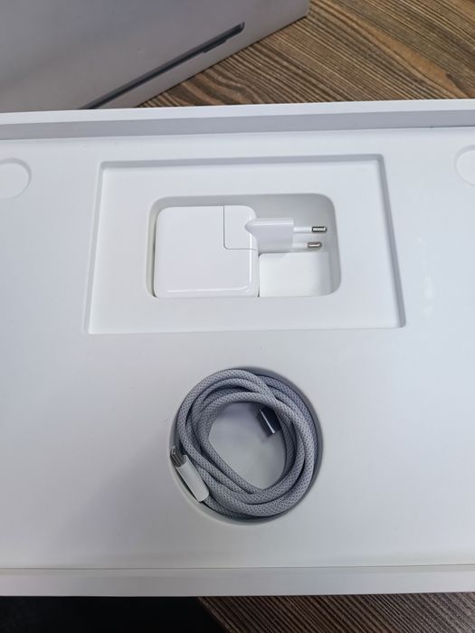 Лаптоп Apple MacBook Air M3