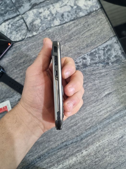 Telefon Nokia E 71