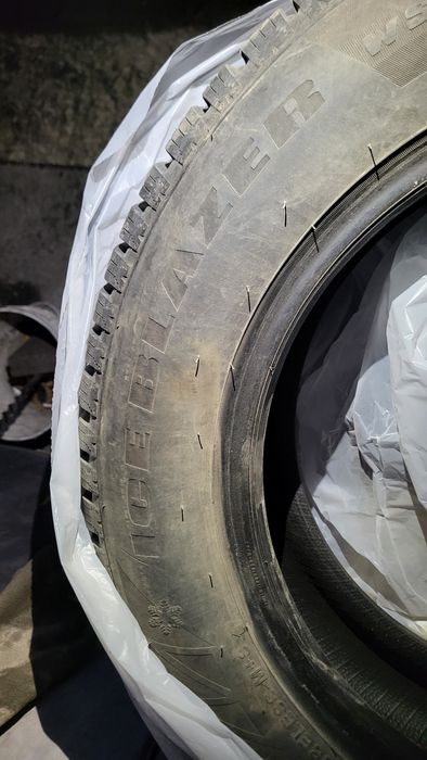 Продам резину Sailun Ice Blazer R15 с шипами