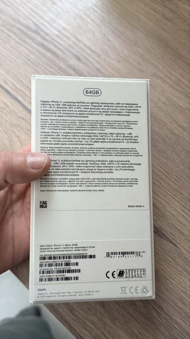 Iphone 11. - 64GB черен