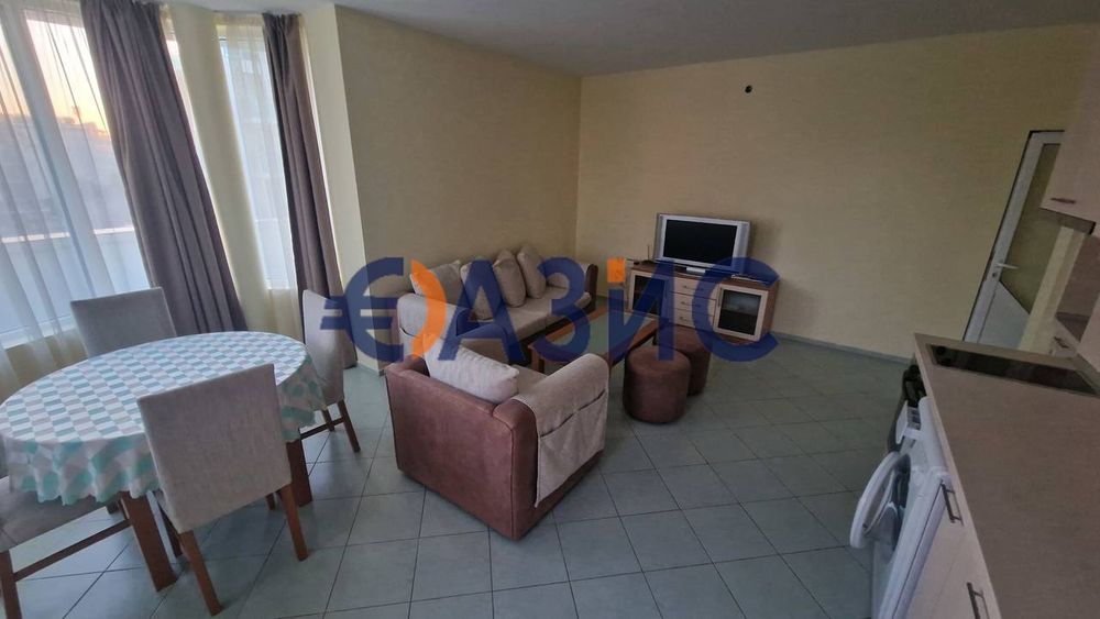 Продава се Тристаен апартамент в к.к. Слънчев бряг - 97 кв.м за 552 €/кв.м - Снимка #7