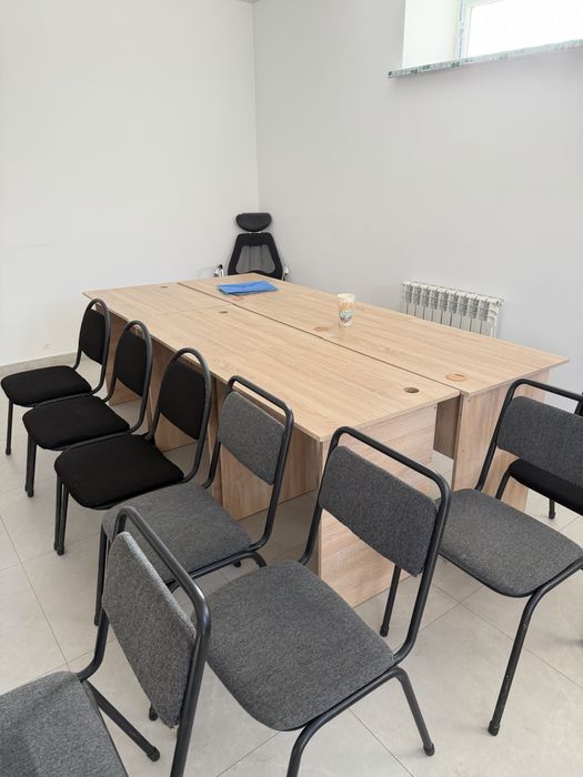 Продам офисные столы 21шт