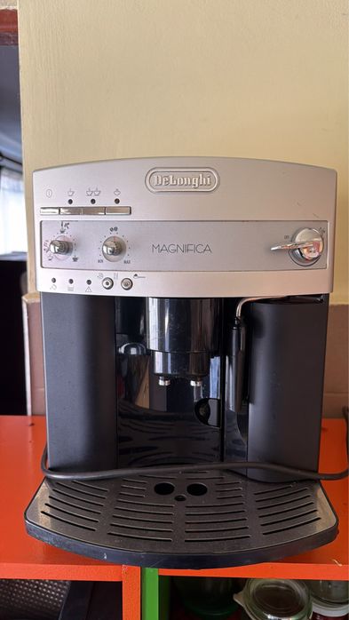 Delonghi  Magnifica