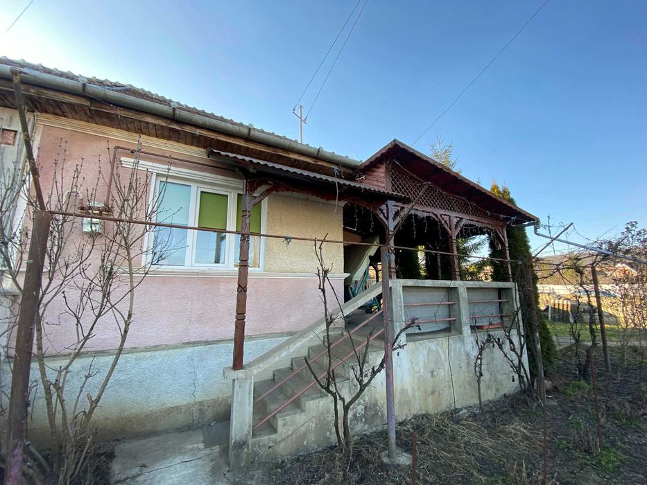 Casă familială tip duplex