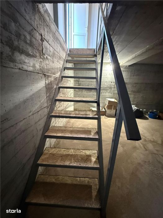 Afacere la cheie cu teren intravilan 8500mp
