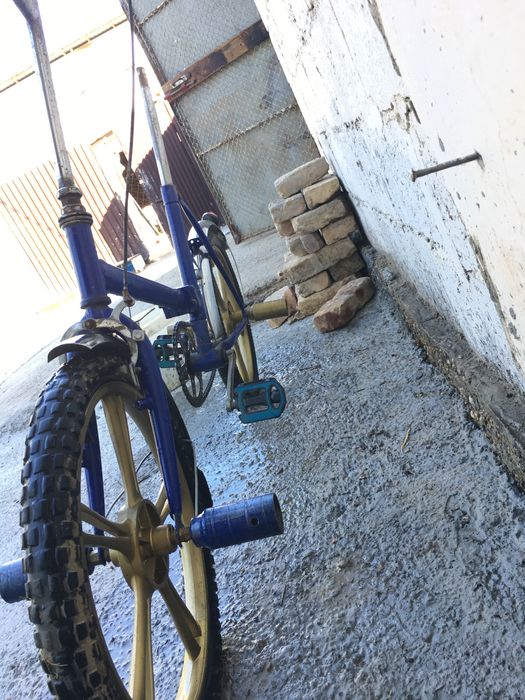 Велостпедлар сотилади