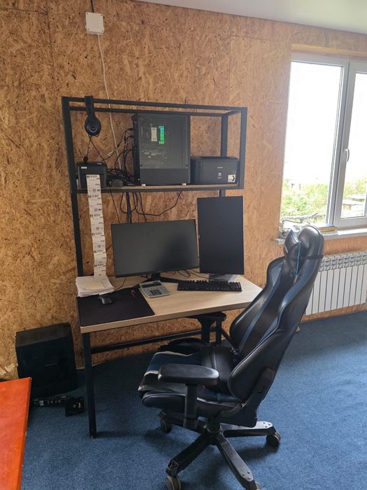 Компьютерный стол