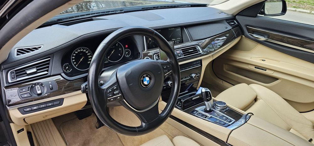 BMW 7 Series 2015 — imagine 4